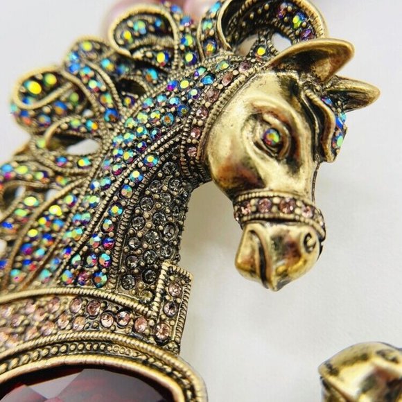 Heidi Daus Off To The Races Crystal Necklace NWOT - Picture 3 of 8